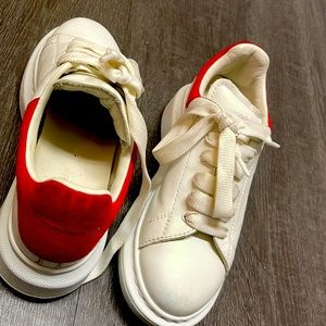 Alexandria McQueen Size 3 in US